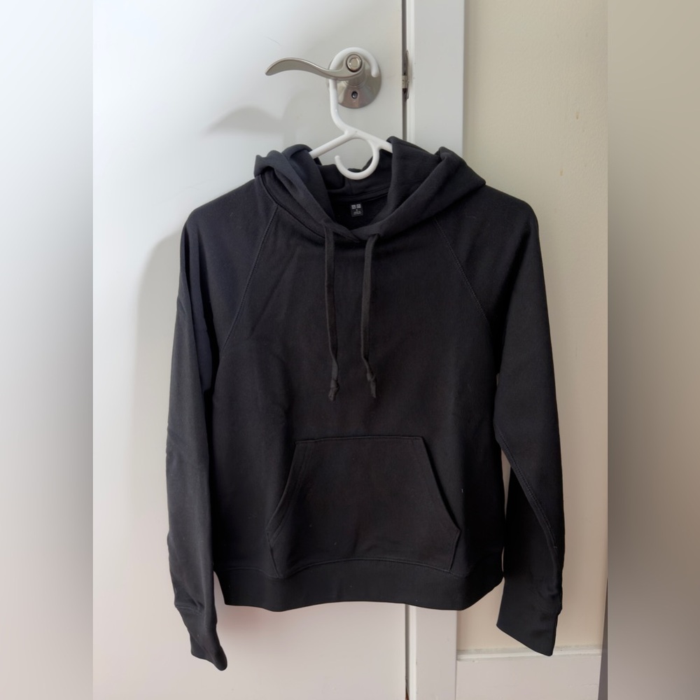 Uniqlo Women’s Sweat Pullover Hoodie Sweatshirt